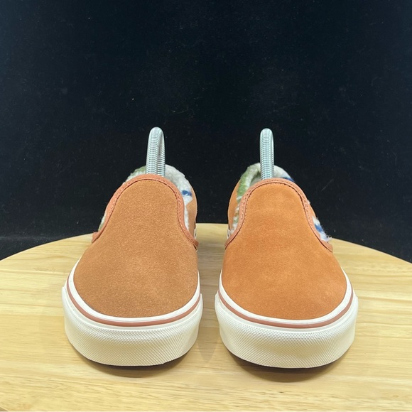 Vans low top slip on Tan/ Aztec print fur lined shoes Womens size 7 - Picture 3 of 10